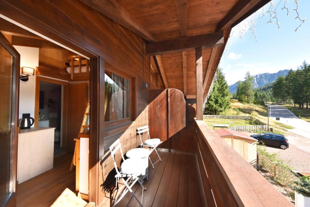 Lo Chalet Delle Ville Varena Exterior photo