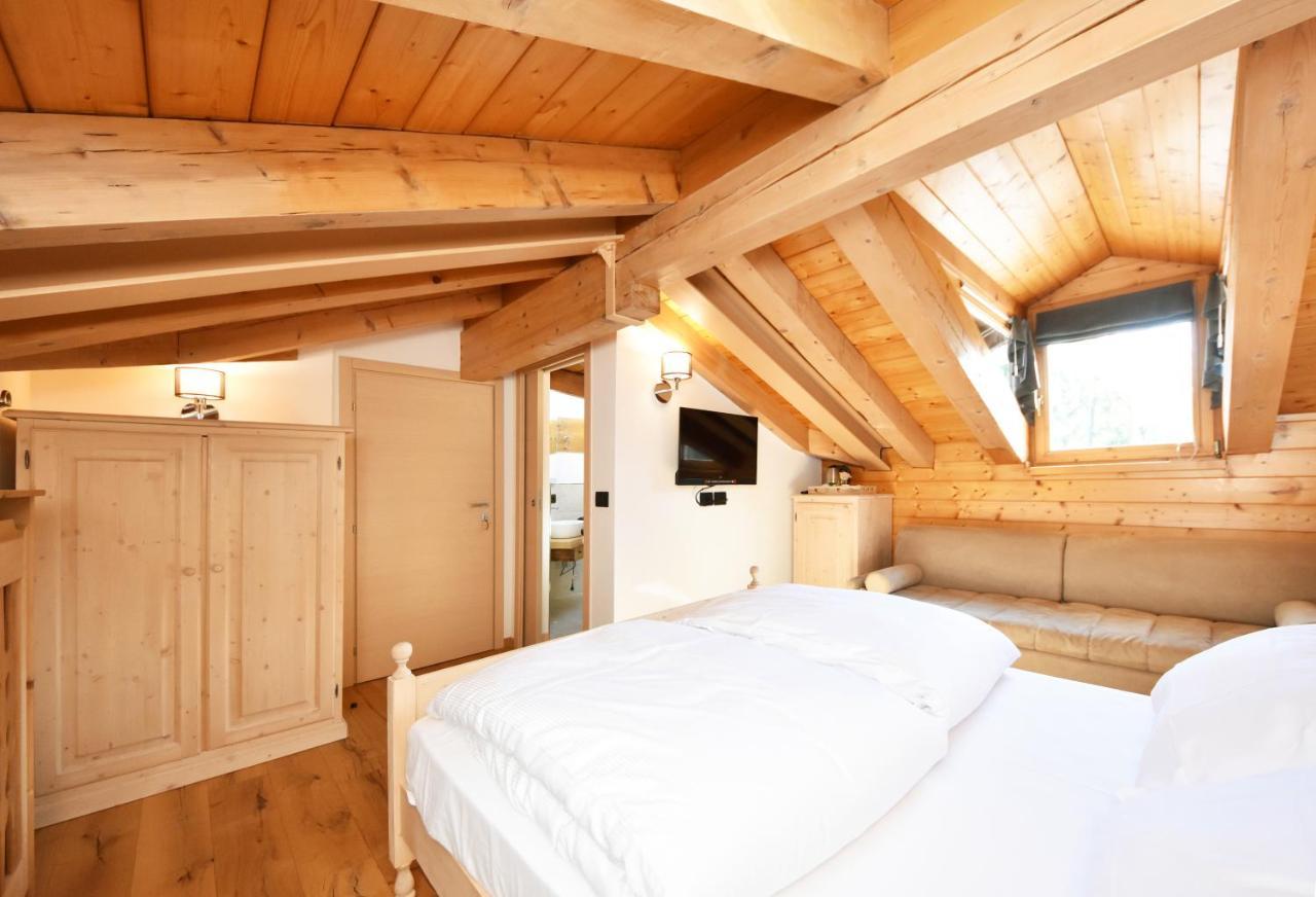 Lo Chalet Delle Ville Varena Exterior photo